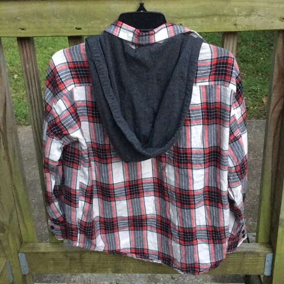Mind Code Plaid Button Down With Hood - Picture 6 of 13